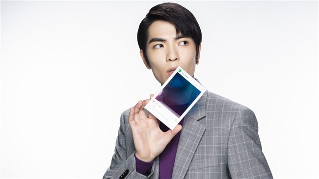 蕭敬騰搶先曝光OPPO R17