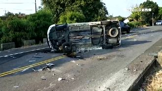 母攜3童外出送貨　失控撞護欄釀翻車