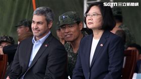 總統蔡英文視導第三作戰區「地空聯合作戰｣實兵演練。（記者邱榮吉/龍潭拍攝）