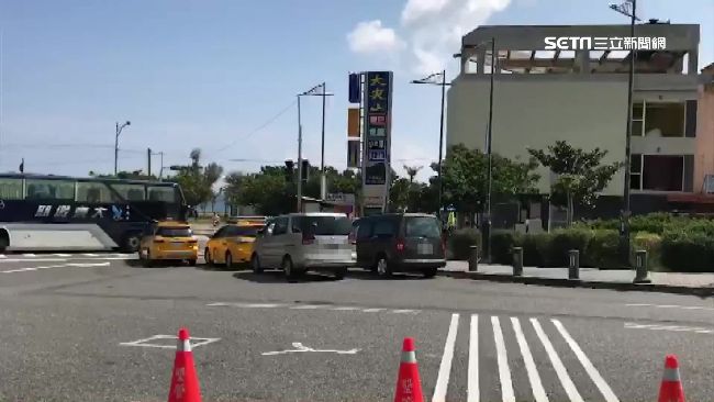墾丁白牌車搶客　竟嗆運將「不准載」