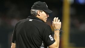 ▲裁判Angel Hernandez在季後賽基襪大戰單場3次誤判。（資料照／美聯社／達志影像）