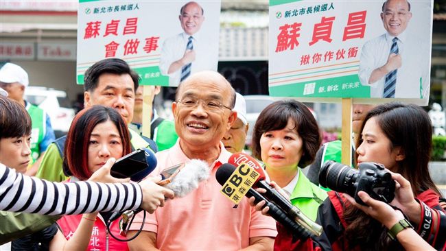 侯怯戰不辯論　蘇嗆：不要再躲了