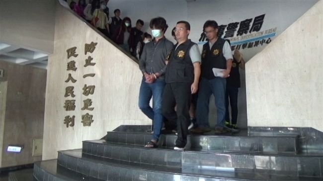 男蟲用女友當人頭　狂開1元發票兌獎
