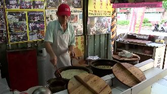 慶雙十節！「國慶伯」送逾千份蔥油餅