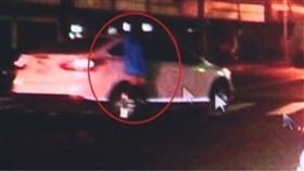 嬰靈,車震,藍衣,女孩,投胎,行車紀錄器,新北市,惡作劇,孕婦,　圖／翻攝自微博　