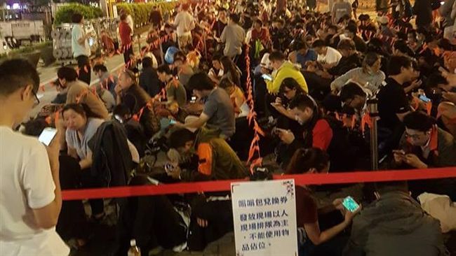 民眾瘋排嗡嗡包　網：比排五月天還難