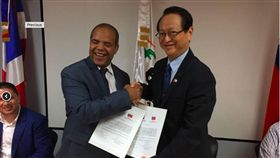 駐多明尼加大使，湯繼仁