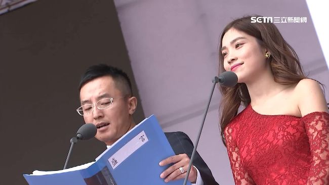 國慶台上台下都亮麗！阮秋姮主持吸睛
