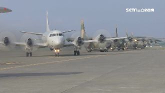 國慶空中編隊秀　慢速機當主角低空飛