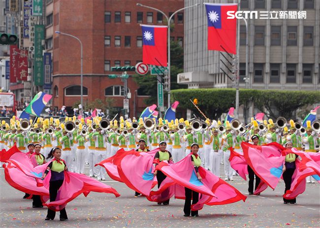 中華民國中樞暨各界慶祝107年國慶大會，陸軍專科學校鼓號樂隊。（記者邱榮吉/攝影）