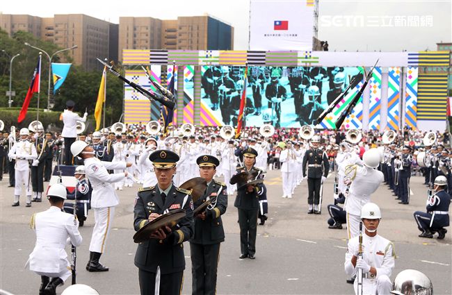 中華民國107年國慶大會三軍樂儀隊表