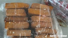 台中市食藥安全處稽查人員前往「小外省麵食館」。（圖／台中市食藥安全處提供）