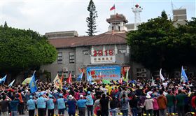 澎湖國慶升旗軍民同歡　入夜煙火燈光迎雙十