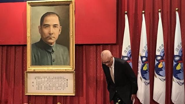駁兩個太陽？　吳：與馬英九肝膽相照