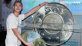 吳慷仁出席公益活動，關懷逆風少年。（圖／記者邱榮吉攝影）