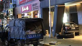 台北,車禍,3死,尬車,公車道,南京東路。楊忠翰攝