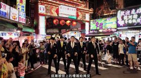 WORLD ORDER西裝大叔 