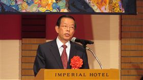 駐日處辦國慶宴　謝長廷籲中國勿打壓台灣駐日代表處代表謝長廷4日在東京舉行107年國慶酒會，日本首相安倍晉三母親安倍洋子連兩年出席。謝長廷致詞時說了一句台語，呼籲中國不要打壓台灣。中央社記者楊明珠東京攝　107年10月4日