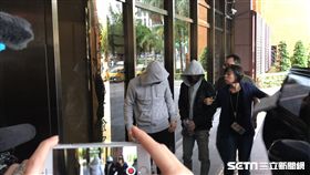 黃佑呈（前面灰色外套），謝亞軒（後面穿黑外套），南京東路，競速，撞死3人，殺人，移送北檢。潘千詩攝影