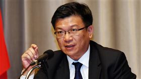 經濟部：中南部治水經費僅1870億元經濟部次長曾文生30日表示，中南部地區治水經費從民國95年起加總至今約新台幣1870億元，並非外界傳言的4300億元，盼外界不要從台北看天下。中央社記者施宗暉攝　107年8月30日