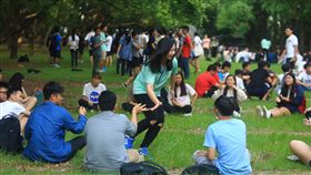 開學季　東海大學辦活動迎新生開學季，東海大學今年新生訓練入門活動以「轉變」為主題，歡迎新生並帶領他們認識校園。（東海大學提供）中央社記者趙麗妍傳真　107年9月6日