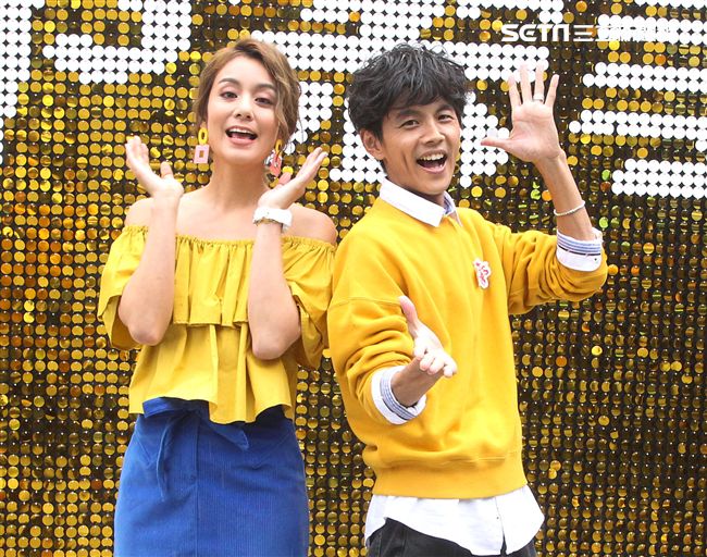 網美場景拍上癮莎莎、阿翔預告未來轉行當攝影。（記者邱榮吉/攝影）