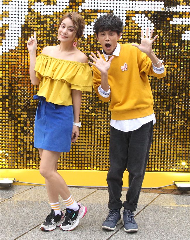 網美場景拍上癮莎莎、阿翔預告未來轉行當攝影。（記者邱榮吉/攝影）