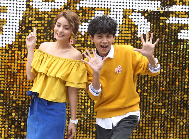 網美場景拍上癮莎莎、阿翔預告未來轉行當攝影。（記者邱榮吉/攝影）