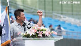 黑豹旗》史上最狂致詞 辜仲諒：唱國歌不站好，有什麼資格打球?(圖/棒協提供)