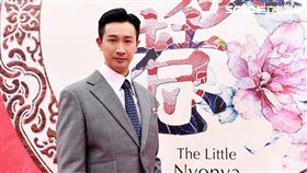 Darren努力學習當地文化，還學唱馬來西亞詩歌。（圖／杰威爾提供）