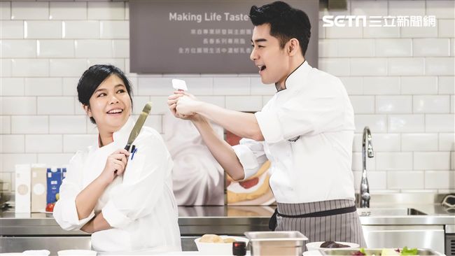分享凍齡訣！施易男打造浪漫長春料理