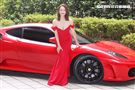 潘慧如性感火紅低胸爆乳洋裝千萬法拉利出場。（記者邱榮吉/攝影）