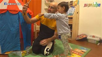 吳鳳都崩潰！　與女兒開箱下場慘