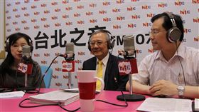 能源局長林全能（右），中油董事長戴謙（中），圖／蔻蔻早餐提供