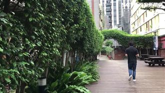 東吳城區部有變態　女大生遭吹耳強摸