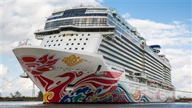 挪威遊輪公司斥資數億美元，替中國人打造一輛豪華遊輪「喜悅號」，但「喜悅號」才進入中國市場1年多，就宣布退出中國市場。雖然官方稱是公司整體規劃問題，但有乘客爆出，喜悦號決定離開中國市場的真正原因是「被中國大媽吃垮」！（圖／翻攝自維基百科）