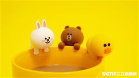 LINE X立頓聯名，熊大兔兔化身為超萌杯緣子。（圖／品牌提供）