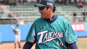 ▲林英傑引退。（圖／取自台中台灣人壽臉書）