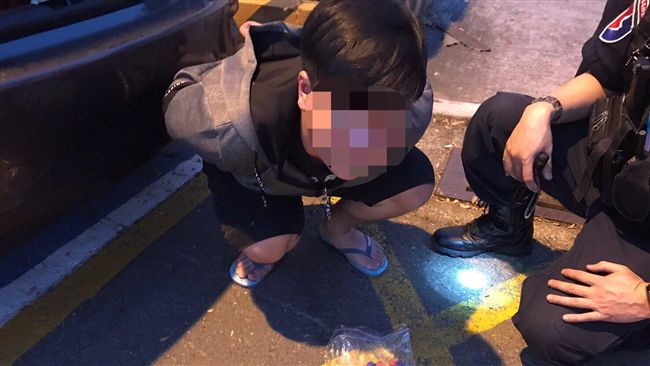 特警鷹眼認出毒蟲　上車一搜全是毒品