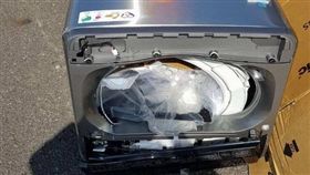 彰化,國道,洗衣機,掉落物,砸破,油罐車（圖／翻攝畫面）