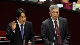 賴清德：1個月內撤回深澳電廠環評結論繼宣布停建深澳燃煤電廠後，行政院長賴清德（左）16日在立法院答詢表示，經濟部承諾兩個禮拜到一個月內撤回環評，行政院支持。圖右為經濟部長沈榮津。中央社記者郭日曉攝　107年10月16日