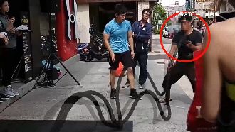 黑歷史多！詆毀總統男遭爆曖昧小女童