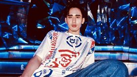 嘻哈歌手「麻吉弟弟」周立銘。(翻攝臉書)