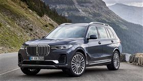 BMW X7休旅車。（圖／翻攝網站）