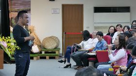 提升花蓮美學　劉曉玫願助藝術家行銷