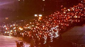 男闖首爾女校拍裸照　女大生抗議逼校長道歉（圖／推特）