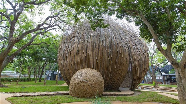 大師作品「種子」　進駐花博后里園區
