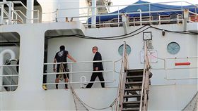 美研究船離台前夕 AIT官員登船探班
