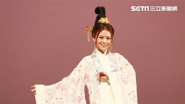 女星演出昏倒險插管　劇團慘賠2百萬