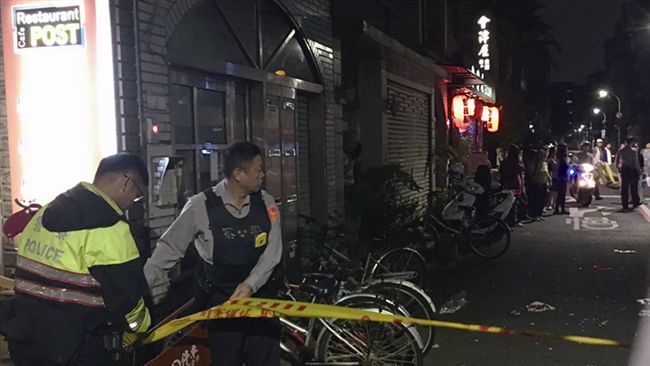 快訊／北市新生南路　1男子墜樓命危